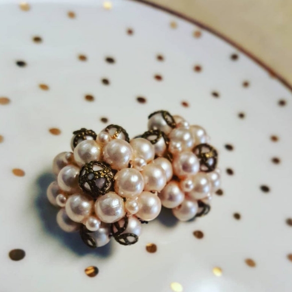 Vintage Jewelry - Vintage Clip On Earrings